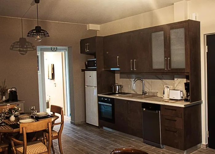 Easy Living 1 & 2 * Kos